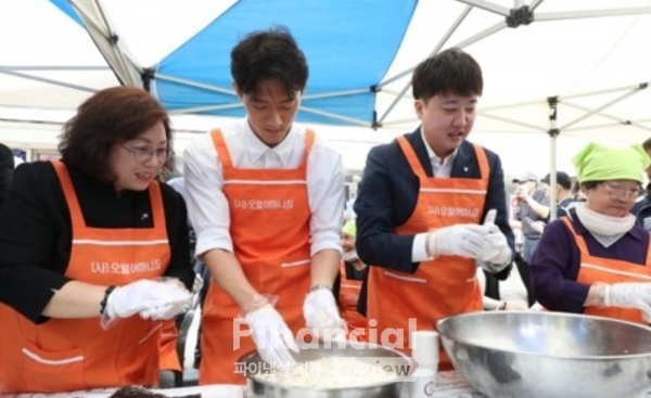 전두환씨 손자 전우원씨와 이준석 국민의힘 전 대표./사진=연합뉴스